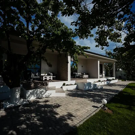 Nb Boutique 招待所 3*