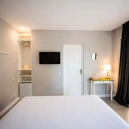 Nb Boutique 招待所 图兹拉