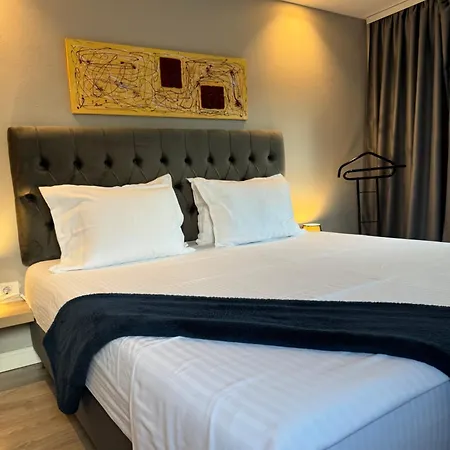 Nb Boutique 3* 图兹拉