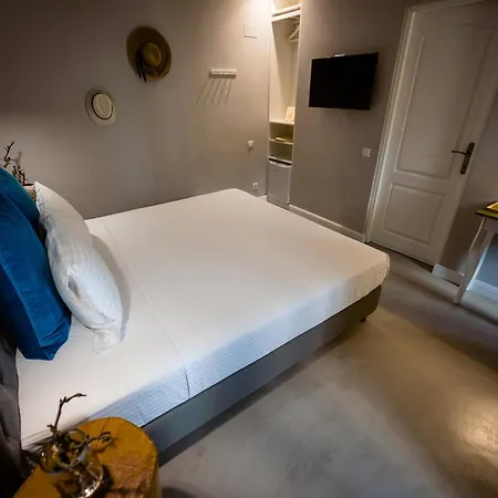 Pensión Nb Boutique Tuzla